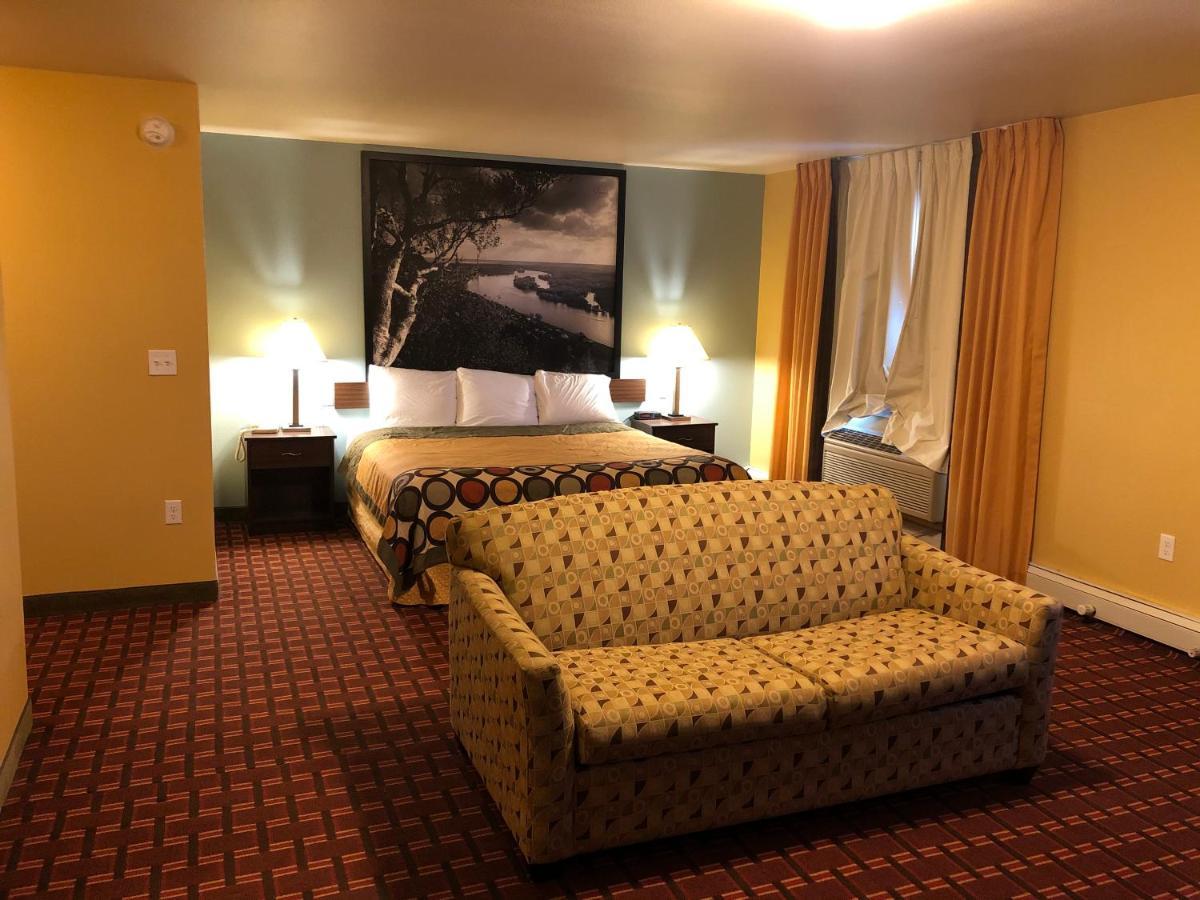 Super 8 By Wyndham Plover Stevens Point Area Exterior foto